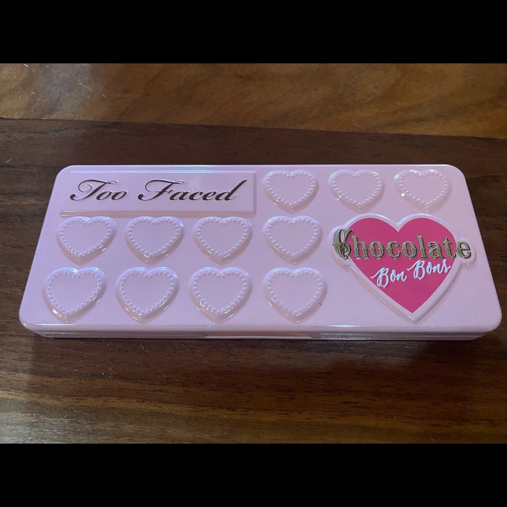 Too faced eyeshadow palette